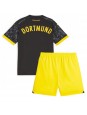 Otroški Nogometna dresi replika Borussia Dortmund Gostujoči 2023-24 Kratek rokav (+ hlače)